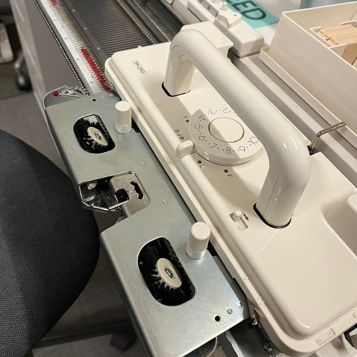 Machine Knitting on the SK280
