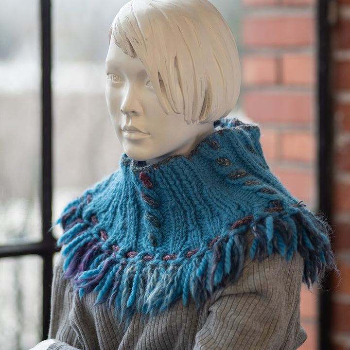 Twisted Cables and Ribs Cowl