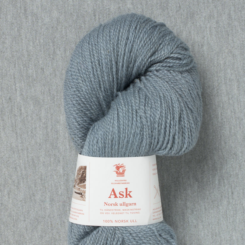 Hillesvag Ask 6052 Steel Gray#color_6052-steel-gray