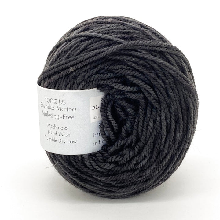 Freia Superwash Worsted Black Onyx#color_black-onyx