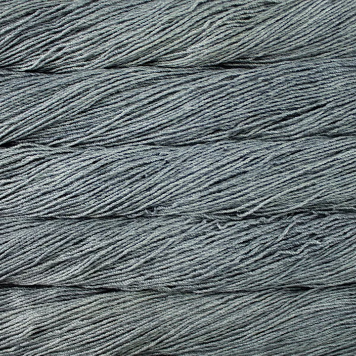 Malabrigo Dos Tierras 212 Gris#color_212-gris