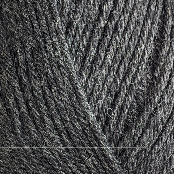 Plymouth Galway Worsted 0704 Dk Grey Heather#color_0704-dk-grey-heather