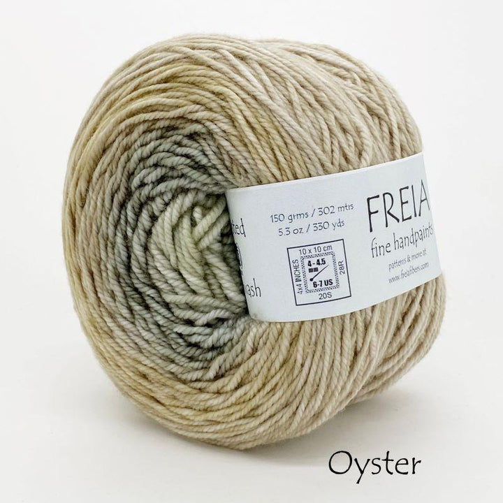 Ombré Superwash Worsted Oyster#color_oyster